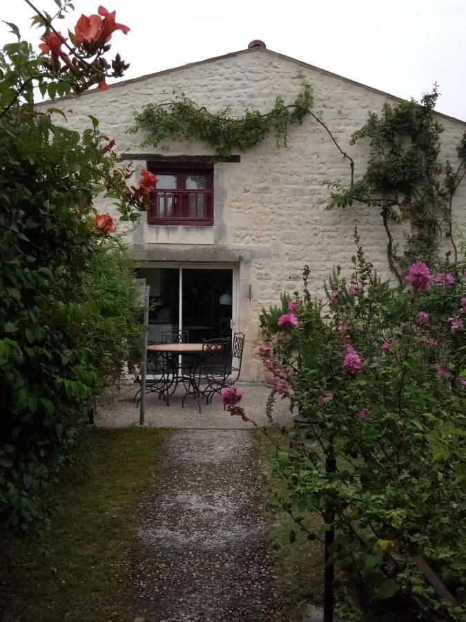 Les Gites Du Veau D'Or Ozillac 外观 照片