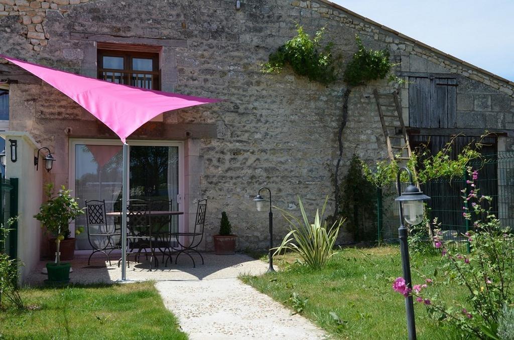 Les Gites Du Veau D'Or Ozillac 外观 照片